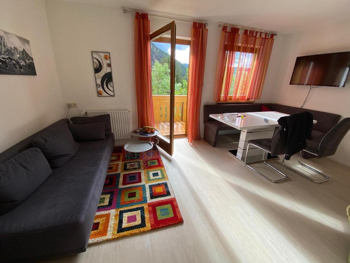Apartments Oberhollenzer Braies  Kültér fotó