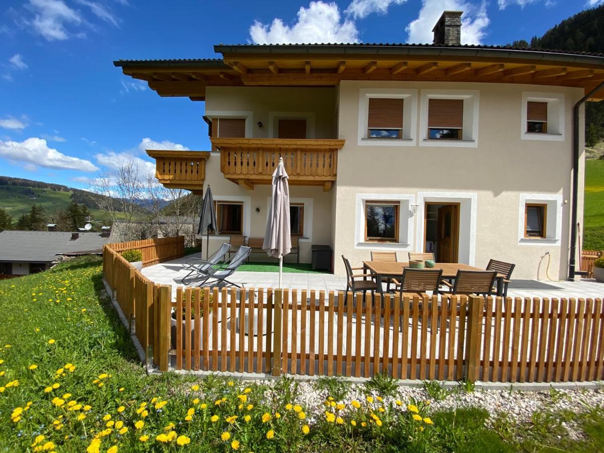 Apartments Oberhollenzer Braies  Kültér fotó